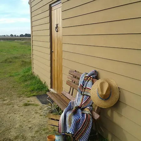 Hétvégi ház Be And In Nature Ovar